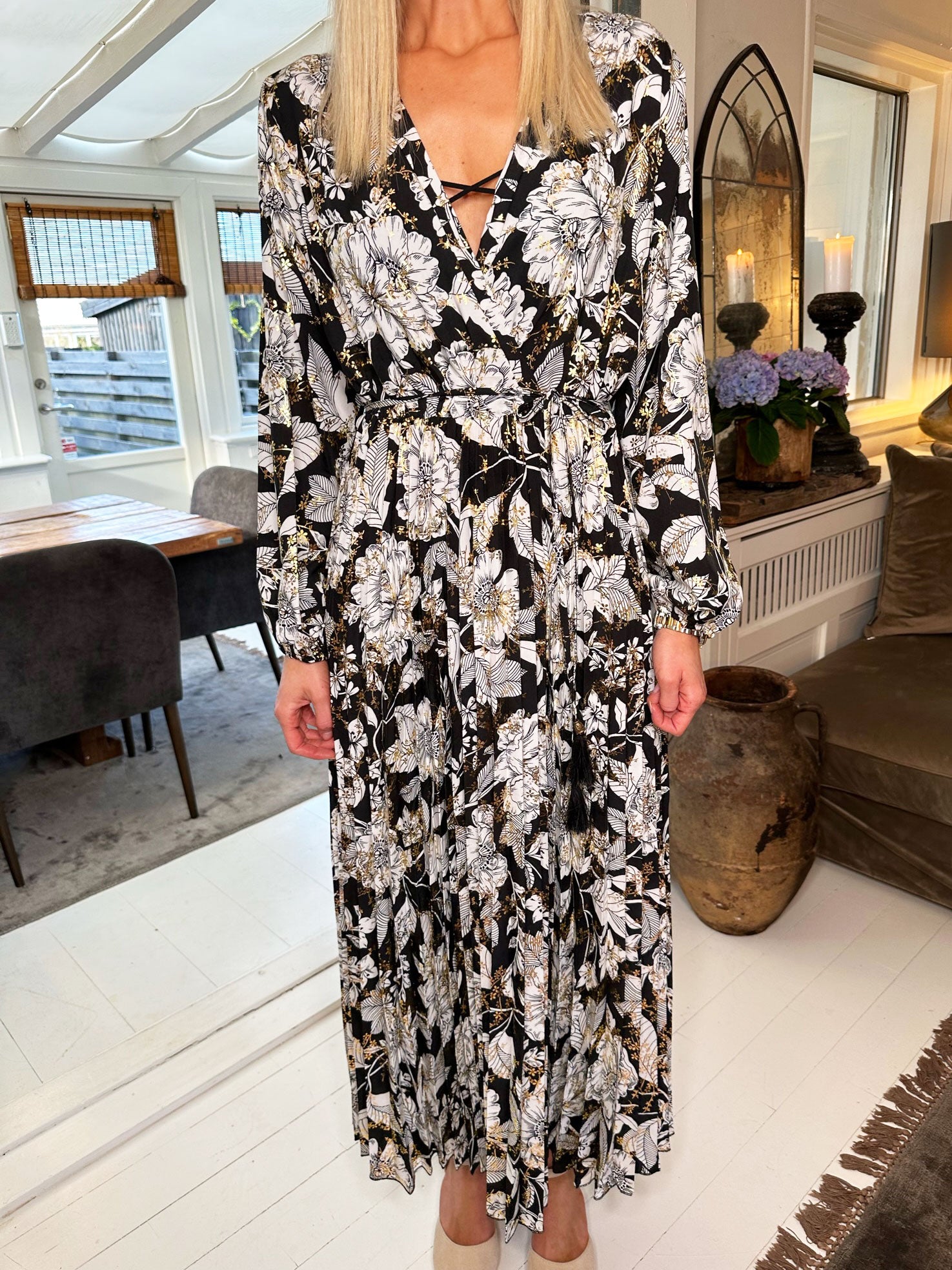 Marinella Flower - Smuk lang kjole med blomstermotiv